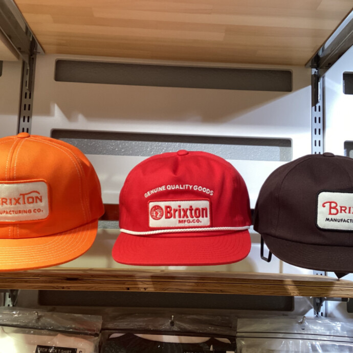 ストリートの定番、BRIXTON（ブリクストン）のキャップのご紹介です！
