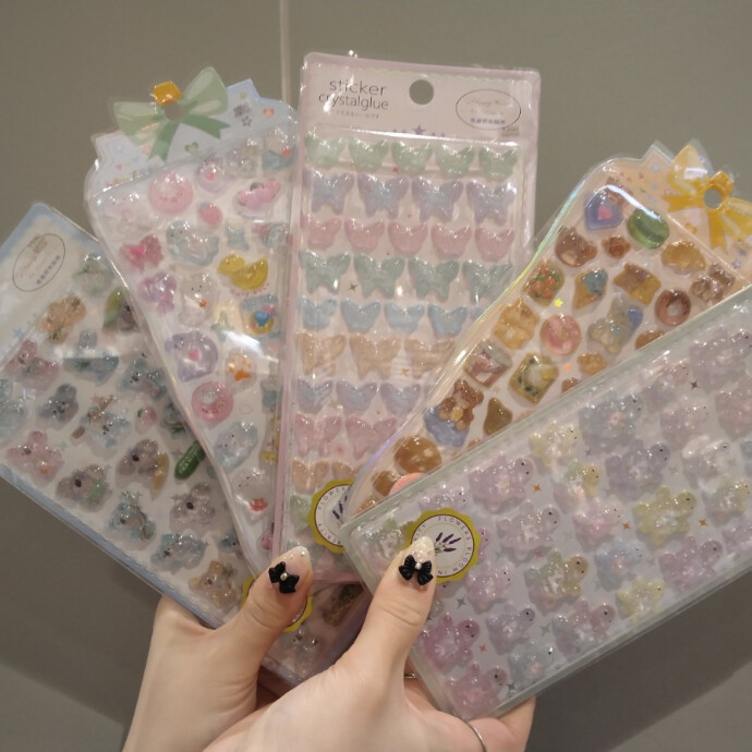 SNSで大バズり中のボンボンシール入荷！！！