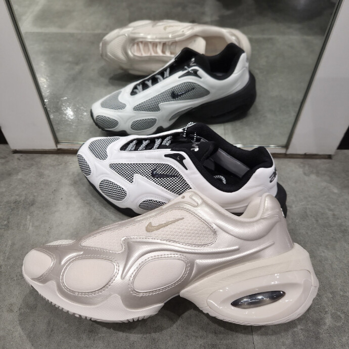 【NIKE 新作紹介 ！！★】