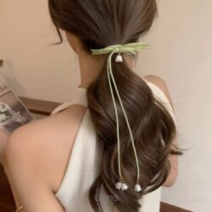春風を纏う🕊️すずらんモチーフのヘアゴム🎀