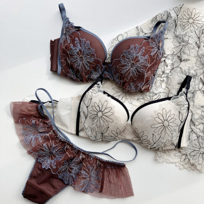 新作入荷のお知らせ