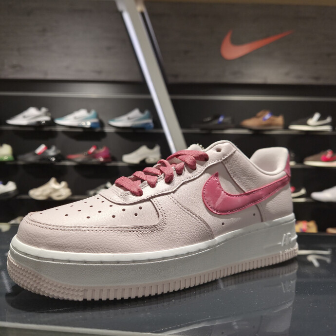 【NIKE 新作紹介 ！！★】