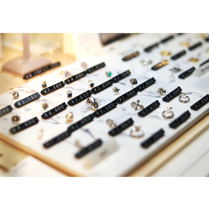 シルバーピアス入荷