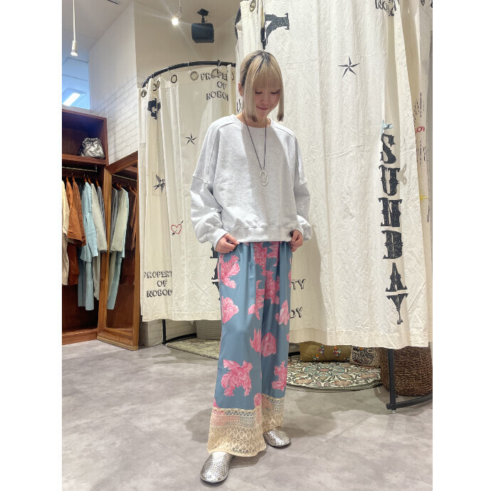 FLOWER PRINT LACE PANTS