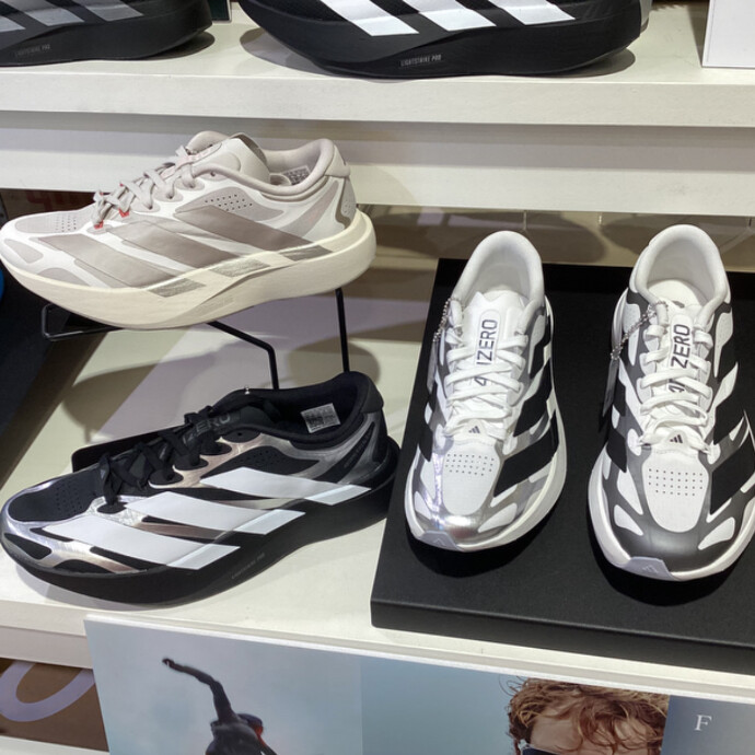 【adidas】新色ADIZERO EVO SL！