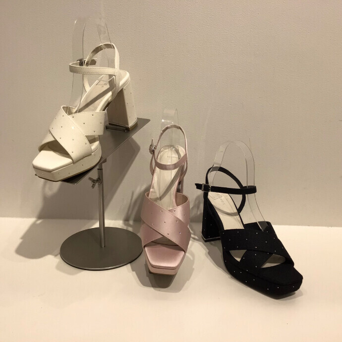 ビジュークロスベルトストームサンダル💎✨👡