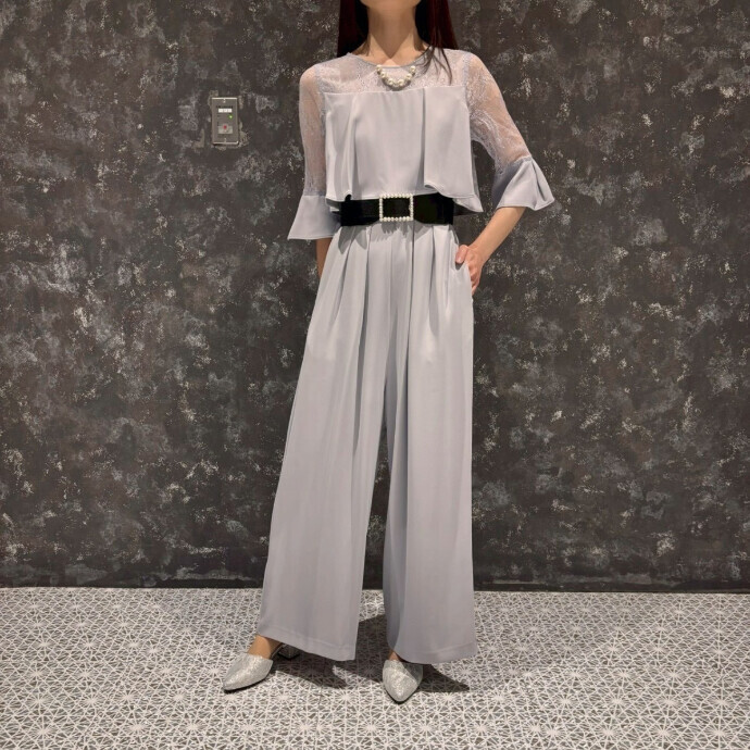 胸元フリルオールインワン