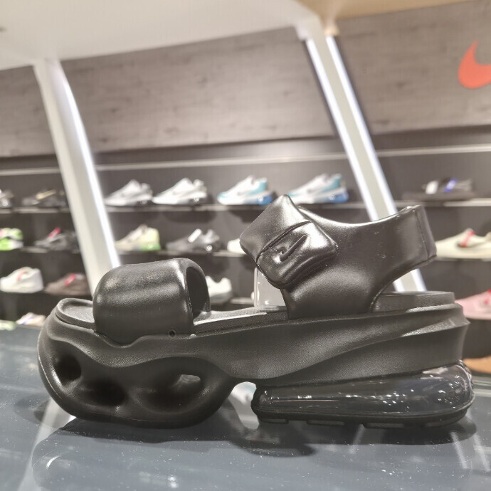 【NIKE 新作紹介 ！！★】