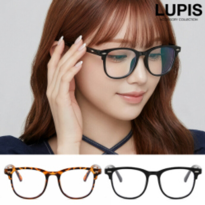 日常使いにぴったり🫶🏻ウエリントン型伊達メガネ🕶️