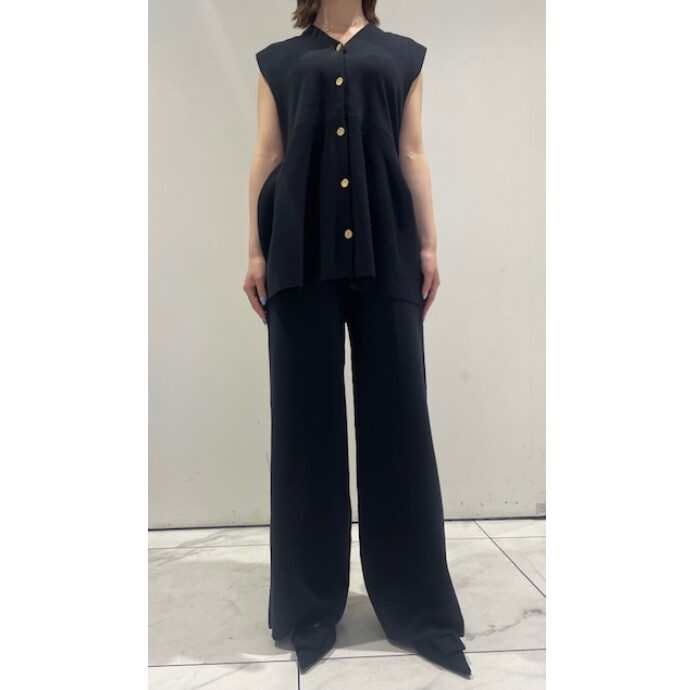 セットアップにもなる春ニット♪