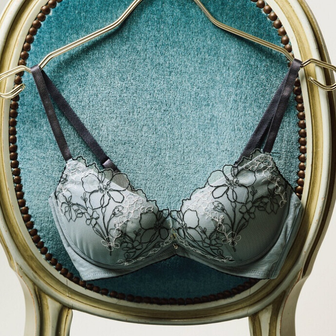 新作入荷のお知らせ