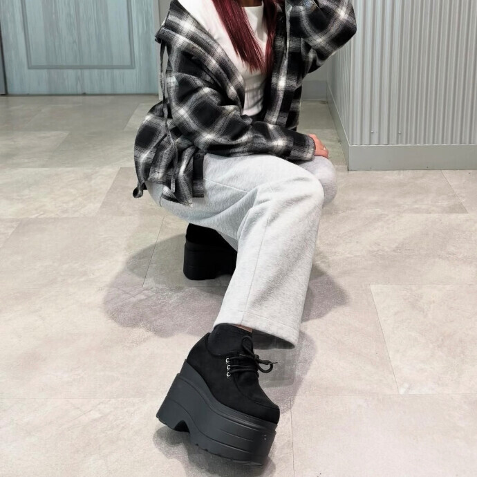 ★人気シューズのご紹介です★