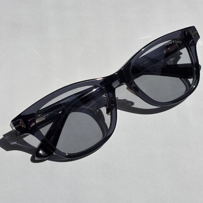 【TOM FORD】POKERFACE別注カラーサングラス入荷
