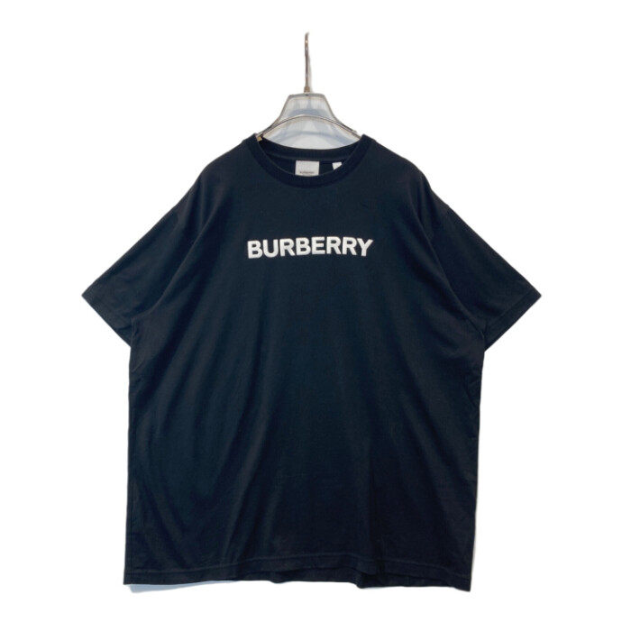 【BURBERRY / バーバリー】モダンなロゴプリントTシャツ | 大人のワードローブに寄り添う上質な一着が入荷
