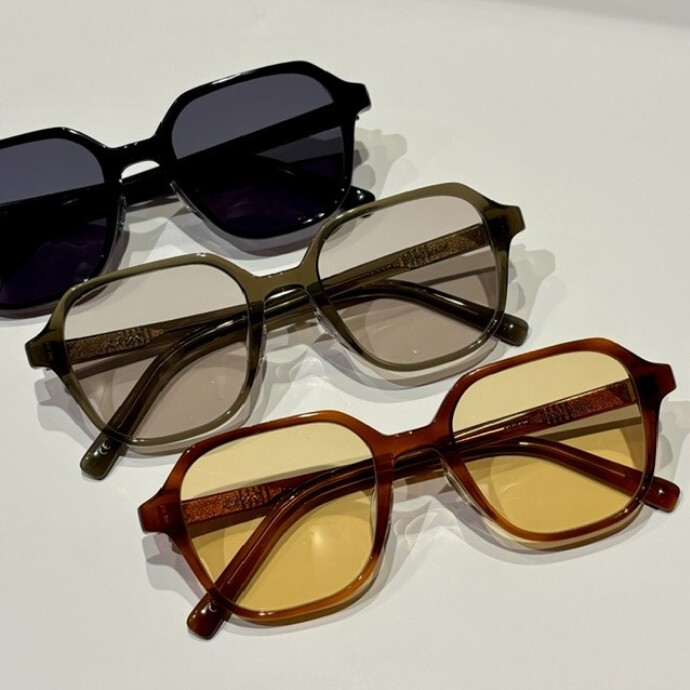 A.D.S.R.【ANNA】モデル入荷しました。