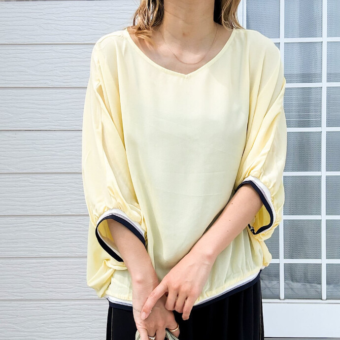リブヘムライントップス