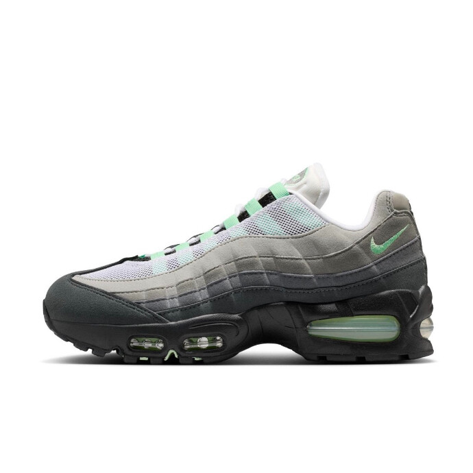 人気のAIRMAX 95から新色登場‼