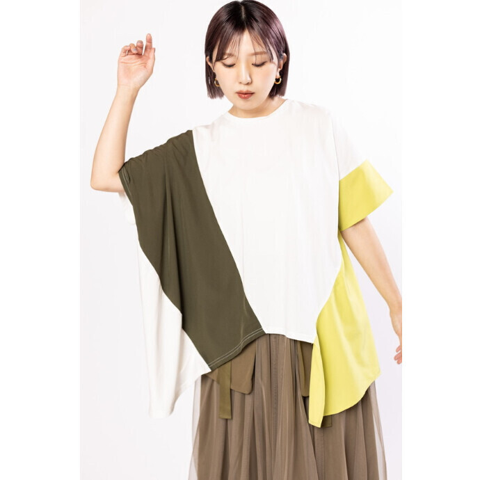 アシメと配色がオズモらしいデザインTシャツ