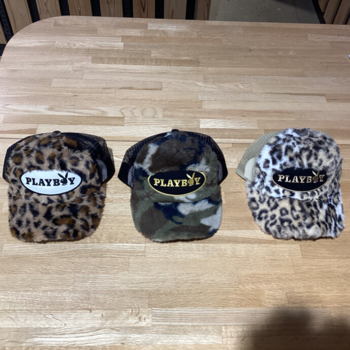 PLAYBOY（プレイボーイ）のファーメッシュキャップが入荷しました！