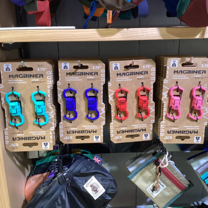 【新入荷】瞬時に着脱＆しっかりロック！便利な多機能マグネットカラビナ「MAGBINER」