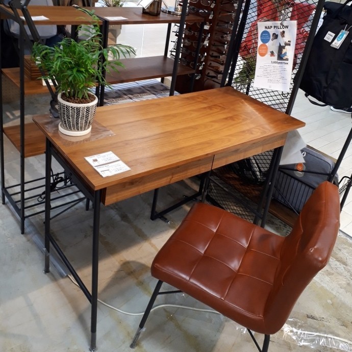 シンプルで使いやすいオススメデスク