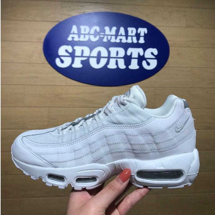 Airmax 95 Essential ショップニュース キャナルシティオーパ