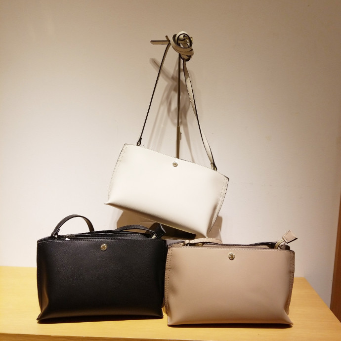 春の新作バッグ入荷してます😊