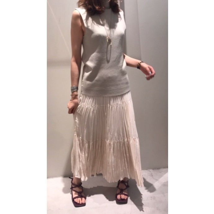 着回し十分の綺麗めワンピ入荷 ショップニュース 高崎オーパ