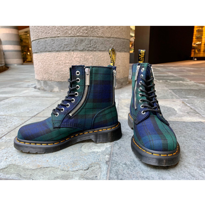 NEW! 1460 ZIP TARTAN
