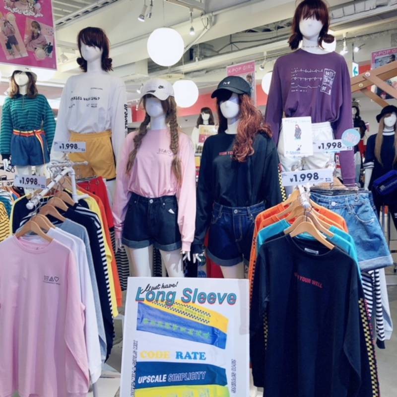 私服にも着回し可 三宮で働く女性必見のオフィスカジュアルな服装が揃うお店 Pathee パシー